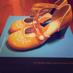 Fluevog mustard heels